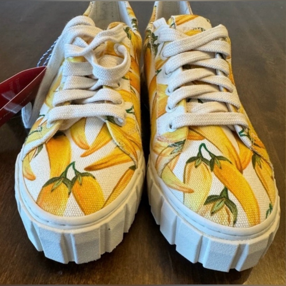 NWT! FARM Rio Pepper Print Flatform Sneaker, sz 9 - Picture 3 of 4